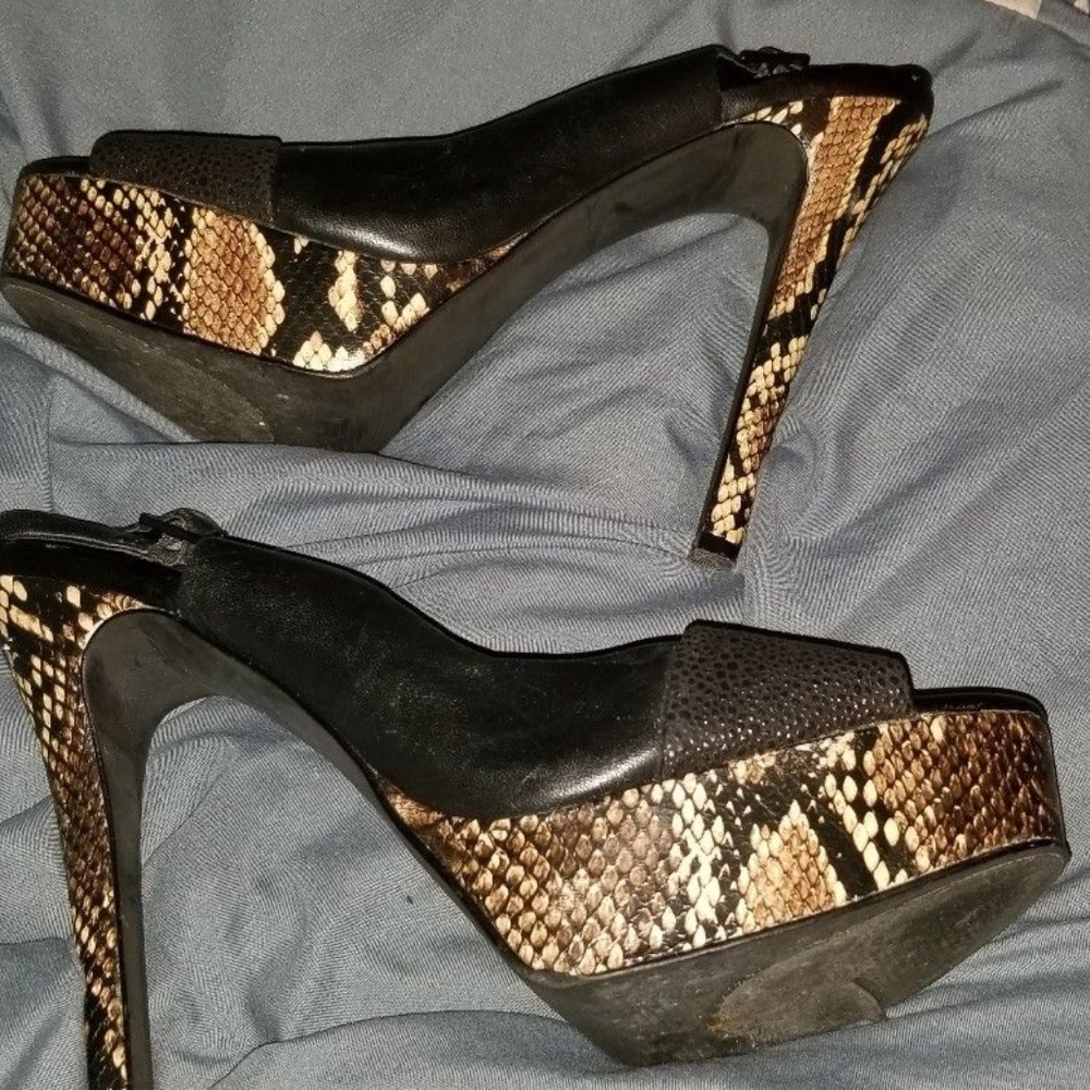 Snakeprint Trim Slingback Stilettos 8 1/2 B